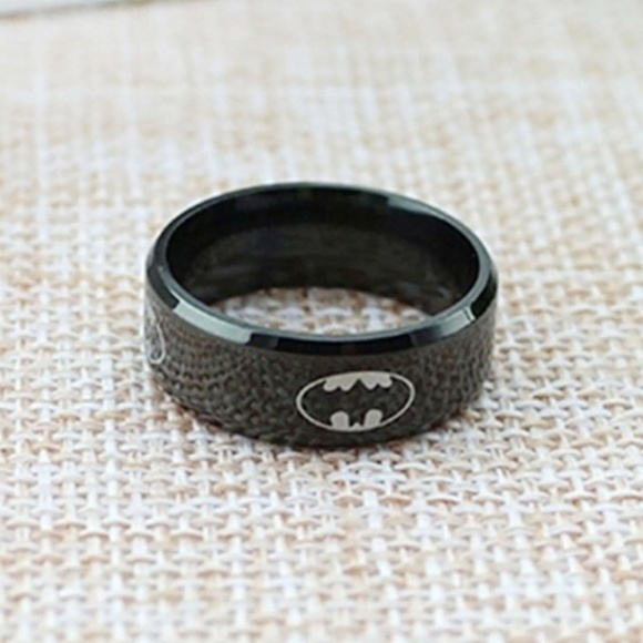 Unisex  Stainless Steel Band Ring Batman New - Picture 3 of 3